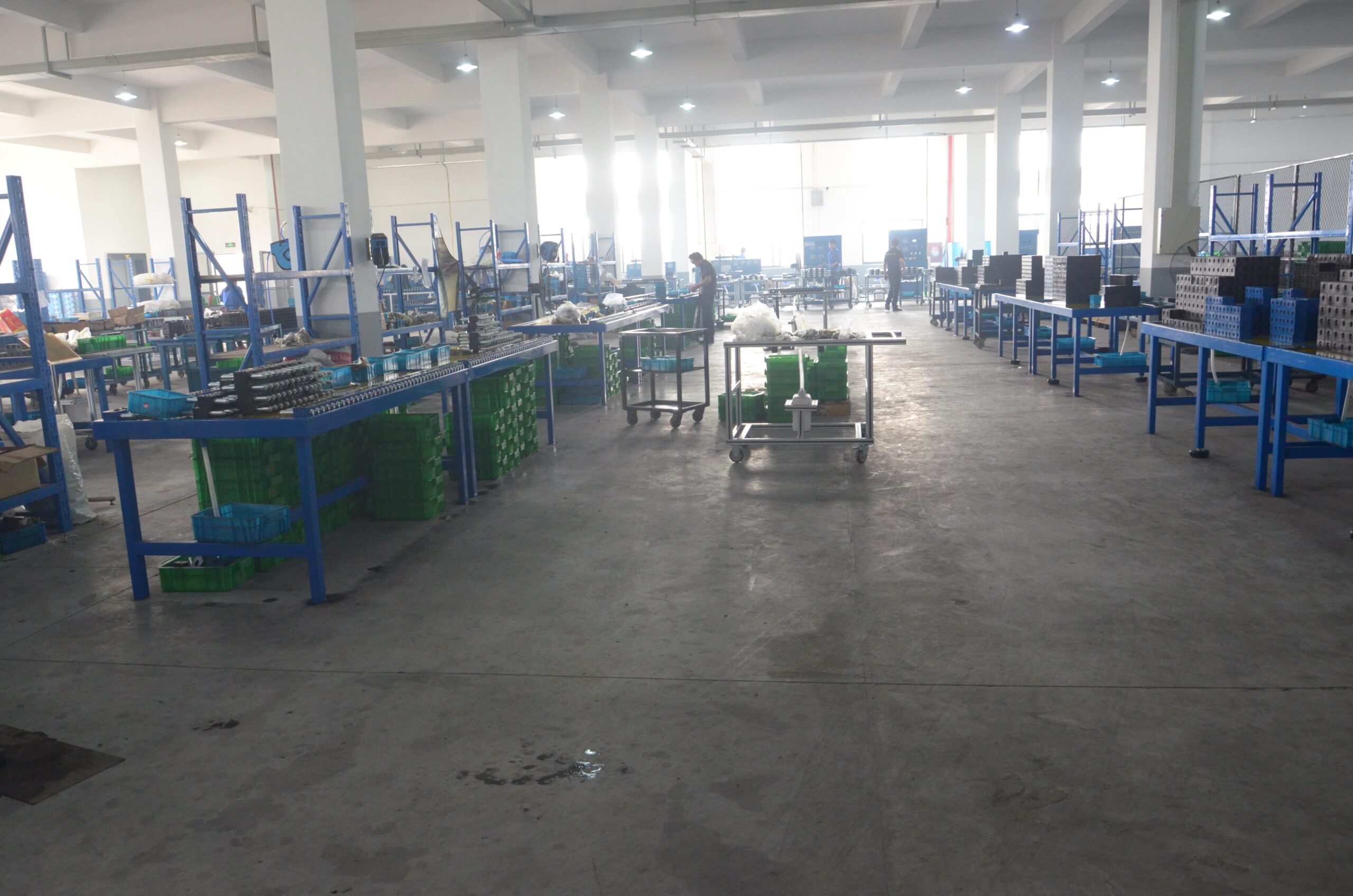 Hydraulic-valve-body-assembly-workshop1